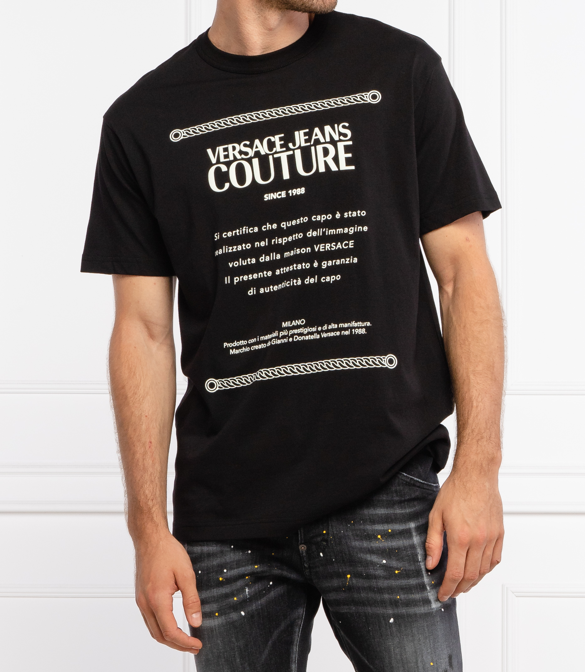 Jajaja Desconexión Diplomático Camiseta logo negra Versace Jeans Couture • Dolce Vita Boutique