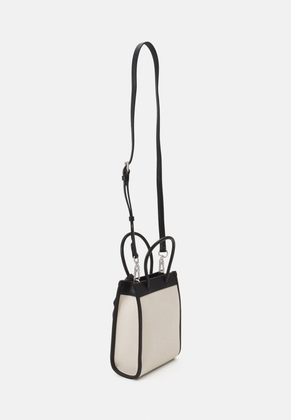 BOLSO TOTE PEQUENO KARL LAGERFELD DOLCEVITABOUTIQUE.ES scaled